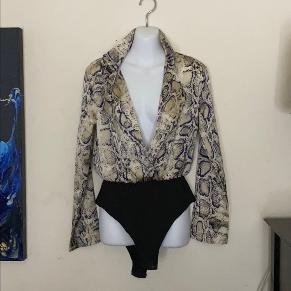Satin snake print bodysuit - M